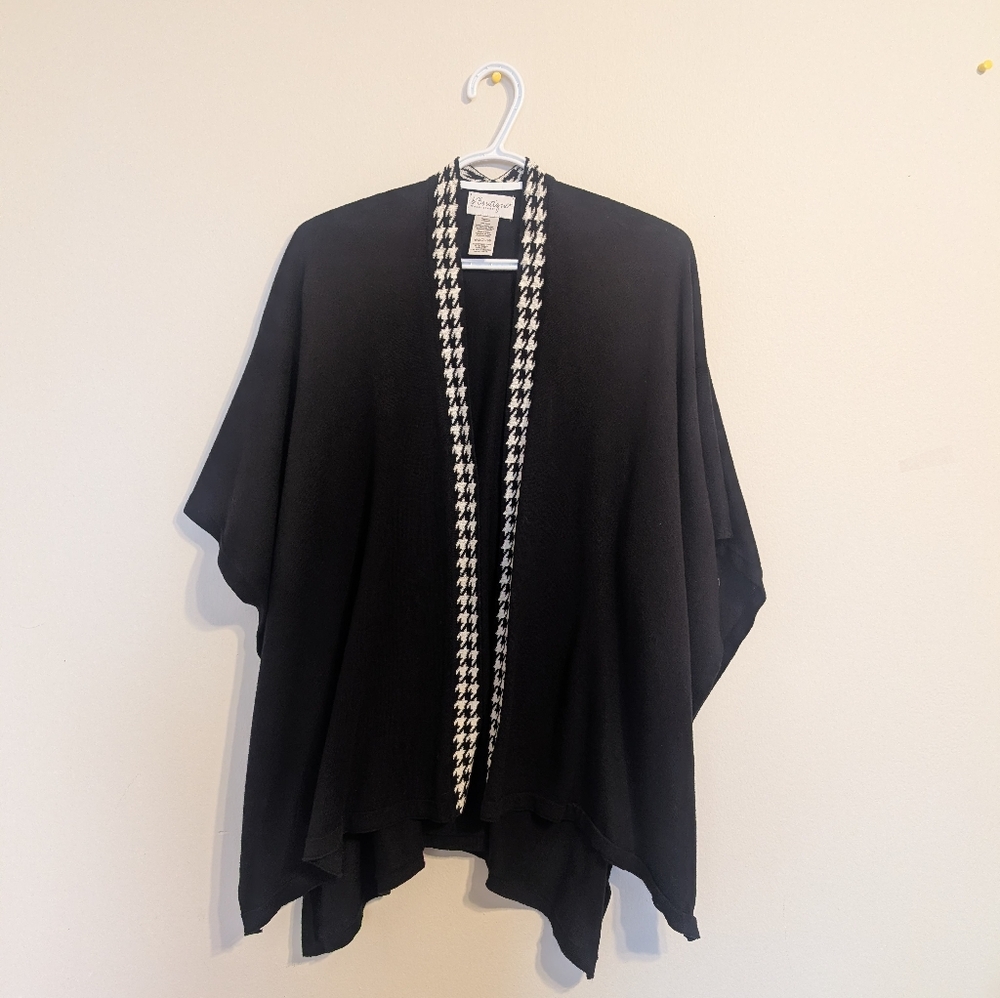 b. Boutique by Evergreen Black Open Front Poncho Wrap – Houndstooth Trim Cotton